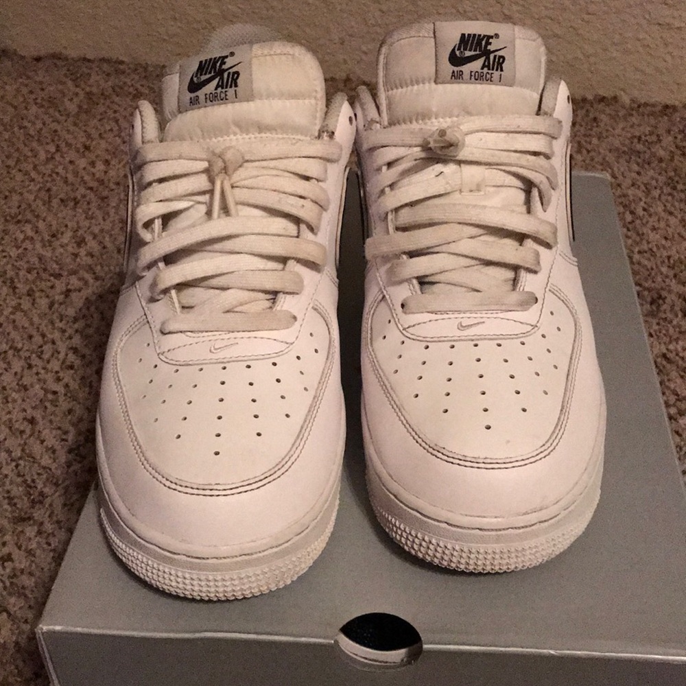 AF1 - Picture 2 of 4